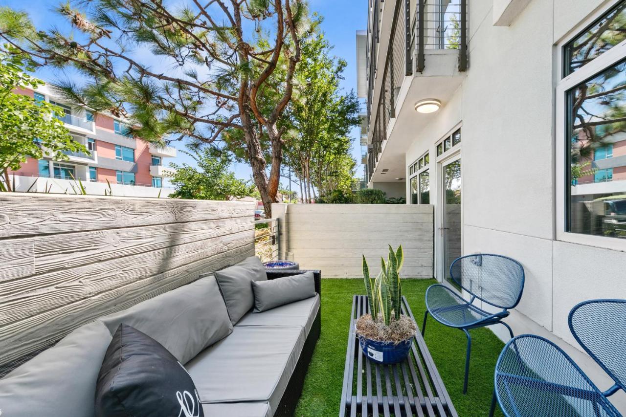 Beverly Grove Chic City Oasis 2 Bedroom Apt With Den 138 Los Angeles Exteriér fotografie